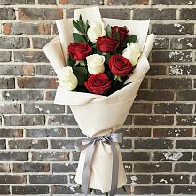 Букет цветов из:  Розы #REPLACE_PRED# Ельце
