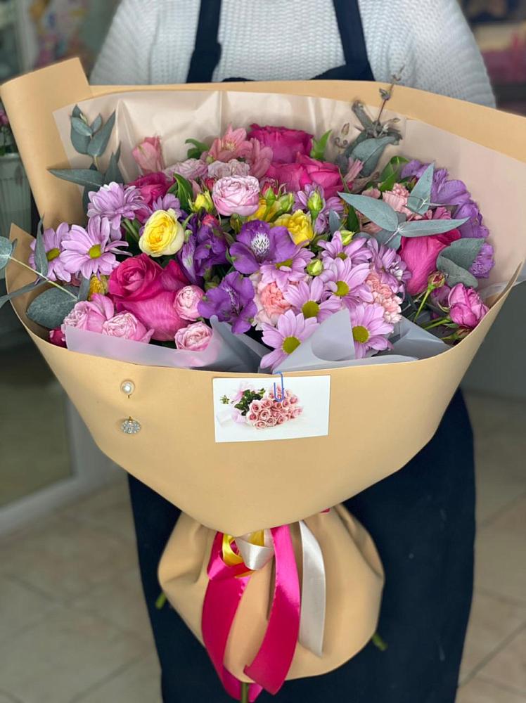 Букет цветов из: Хризантемы, Гвоздики и Альстромерии в Ельце