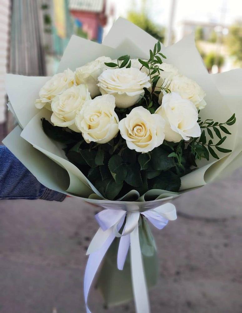 Букет Белые розы Проуд в Ельце