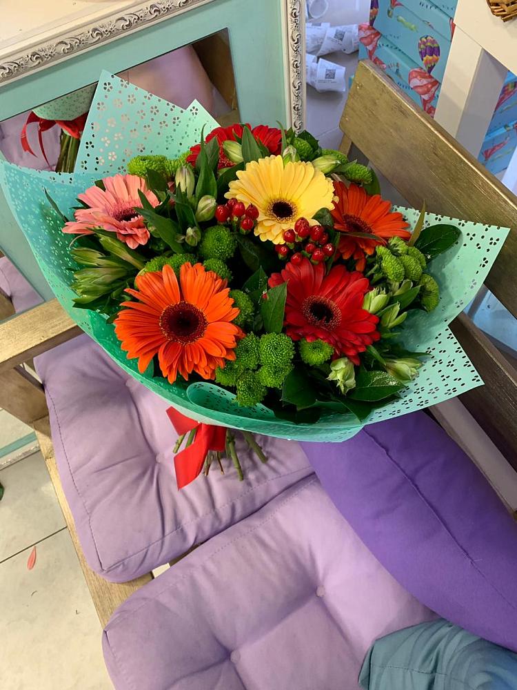 Букет цветов из: Герберы, Хризантемы и Альстромерии в Ельце