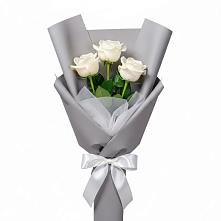 Букет 3 белые розы в Ельце