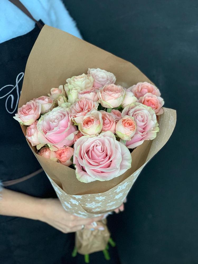 Букет цветов из: Хризантемы и Розы в Ельце