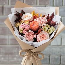 Букет цветов из:  Гвоздики, Хризантемы и Розы в Ельце