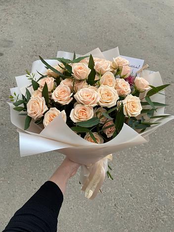 Букет Кремовые розы Латте в Ельце
