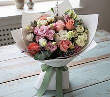 Букет цветов из:  Розы, Лизиантусы и Гвоздики в Ельце