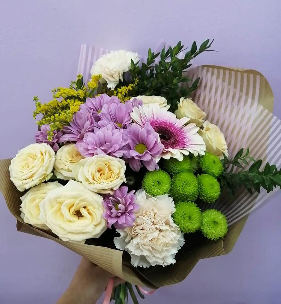 Букет цветов из: Хризантемы, Розы, Гвоздики и Герберы в Ельце