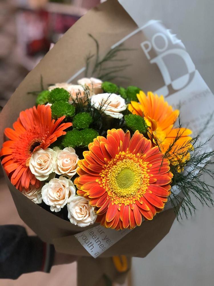 Букет цветов из: Герберы, Хризантемы и Розы в Ельце