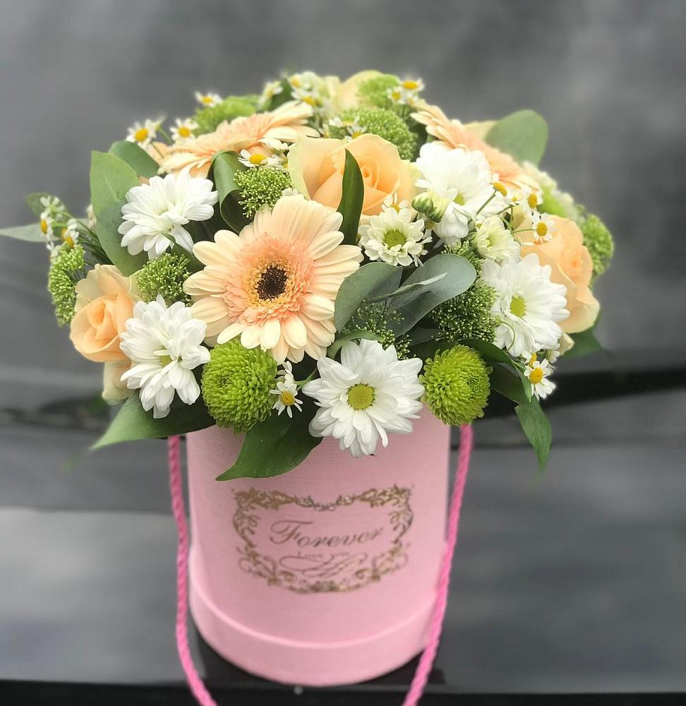 Цветочная композиция из Розы, Герберы и Хризантемы в шляпной коробке в Ельце