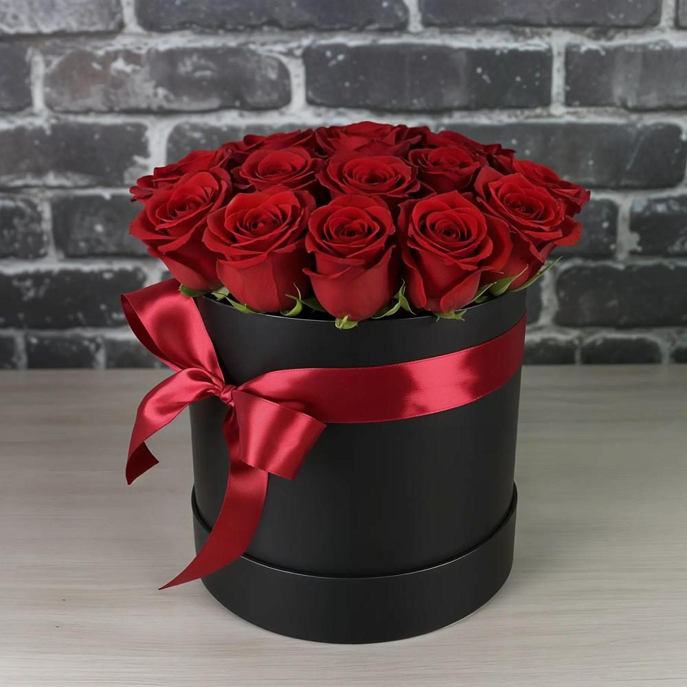 Цветочная композиция из Розы в шляпной коробке в Ельце