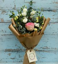 Букет цветов из:  Розы и Лизиантусы в Ельце