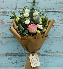 Букет цветов из:  Розы и Лизиантусы в Ельце