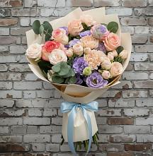 Букет цветов из:  Розы, Лизиантусы и Гвоздики #REPLACE_PRED# Ельце